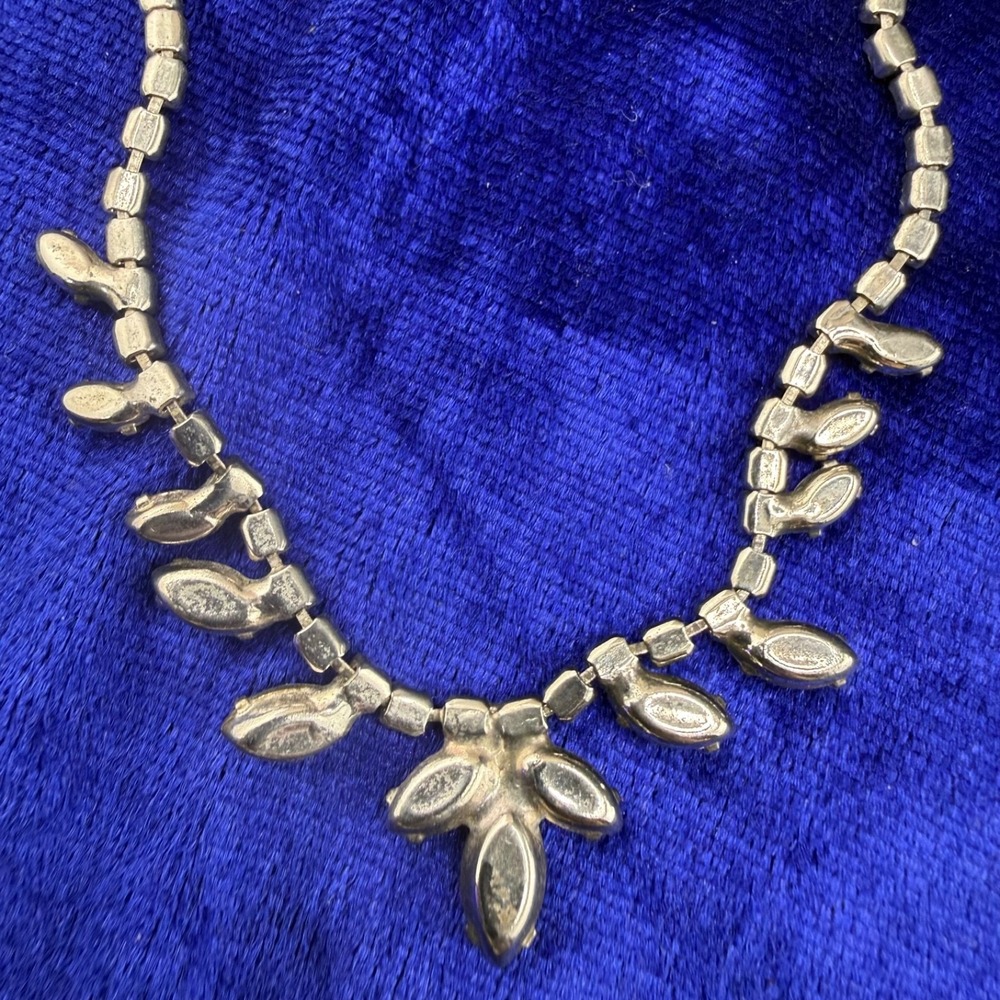 Vintage Rhinestone Necklace Silver Tone Wedding Prom Formal Classic 16" - Picture 5 of 10